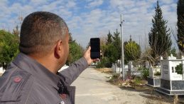 Antalya'da Şaşırtıcı Durum: Sokak Satıcıları Mezarlıkları Kullanıyor!