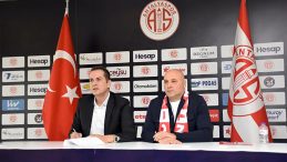 Antalyaspor'da Sami Uğurlu'dan transfer a&ccedil;ıklaması!