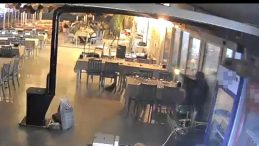 Arsız M&uuml;şteri İsteği Reddedilince Restorana T&uuml;fekle Saldırdı: 1 &Ouml;l&uuml;, 3 Yaralı!