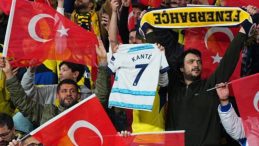 Asla Vazge&ccedil;meyeceğiz!