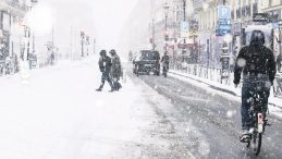 Avrupa Kışın Etkisi Altında: En Az 6 Kişi Hayatını Kaybetti