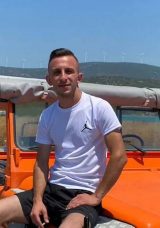 Aydın'da Korkun&ccedil; Kaza: Ref&uuml;j&uuml; Ge&ccedil;ip Başka Bir Araca &Ccedil;arptı! 1 Can Kaybı, 2 Yaralı