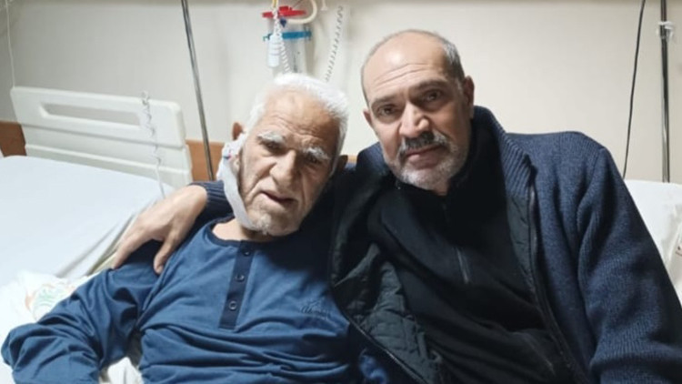 Baba ile Oğlu Bir G&uuml;n Arayla Aynı Rahatsızlıktan Hayatını Kaybetti