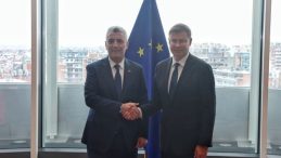 Bakan Bolat, AB Ekonomi ve Verimlilikten Sorumlu Komiser Dombrovskis ile g&ouml;r&uuml;şt&uuml;