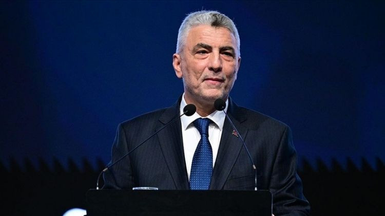 Bakan Bolat, B&uuml;y&uuml;kel&ccedil;ileri Kabul Etti