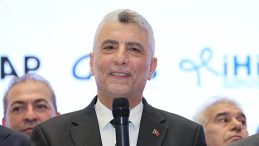 Bakan Bolat Duyurdu: 2025'te İhracatımız Tarihi Bir Rekor Kırdı