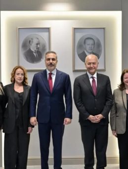 Bakan Fidan, BM M&uuml;lteciler Y&uuml;ksek Komiseri Salih'i Ağırladı