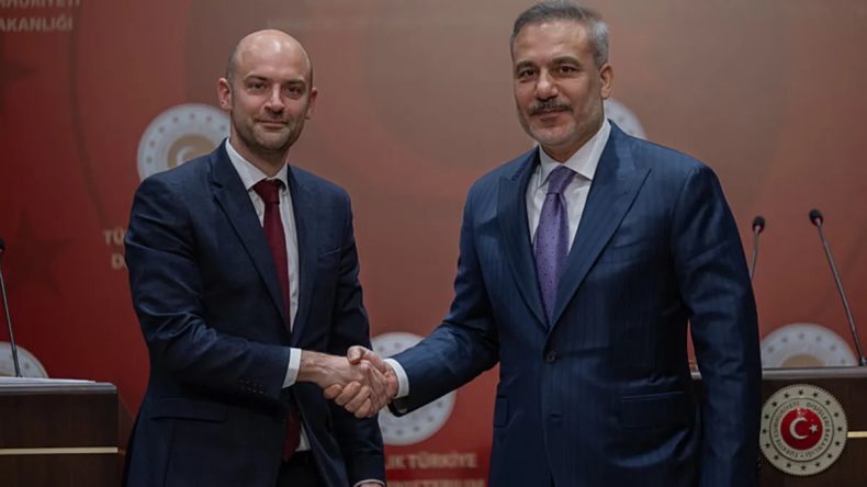 Bakan Fidan, Fransız Mevkidaşıyla G&ouml;r&uuml;şt&uuml;: T&uuml;rkiye ve Fransa K&uuml;resel G&ouml;revlerde İleriye D&ouml;n&uuml;k İş Birliği Yapacak