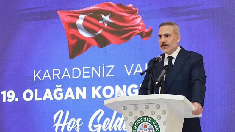 Bakan Fidan, Karadeniz Vakfı'nın '19. Olağan Kongresi'ne Katıldı