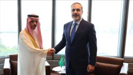 Bakan Fidan, Suudi Arabistanlı Mevkidaşı Bin Ferhan ile Bir Araya Geldi