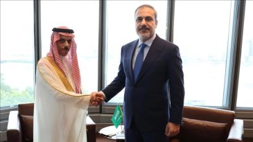 Bakan Fidan, Suudi Arabistanlı Mevkidaşı Bin Ferhan ile Bir Araya Geldi