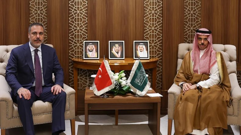 Bakan Fidan'dan Diplomasi Trafiği: Gündem Gazze