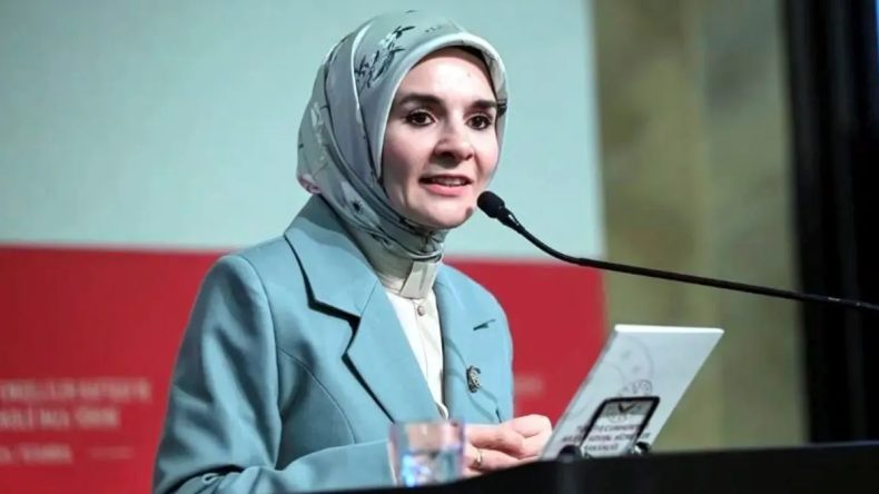 Bakan G&ouml;ktaş, 'Beyaz Baston G&ouml;rme Engelliler Haftası T&ouml;reni'nde konuştu