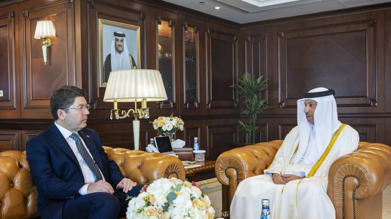 Bakan Tun&ccedil;, Katar Başsavcısı Al Nuaimi ile G&ouml;r&uuml;şt&uuml;