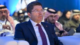 Bakan Tun&ccedil;, Katar&rsquo;da Hukuk Forumu&rsquo;na katıldı