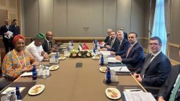 Bakanlar Bolat ve Kacır, Nijeryalı Bakan Enoh ile bir araya geldi