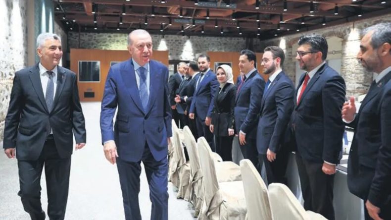 Başkan Erdoğan, M&Uuml;SİAD Heyetini Kabul Etti