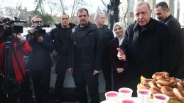 Başkan Recep Tayyip Erdoğan, 10 Ocak &Ccedil;alışan Gazeteciler G&uuml;n&uuml;'n&uuml; basın mensupları ile kutladı!