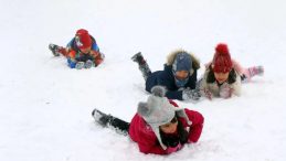Bayburt'ta Okullar Yarın Tatil mi? Valilikten Beklenen A&ccedil;ıklama!