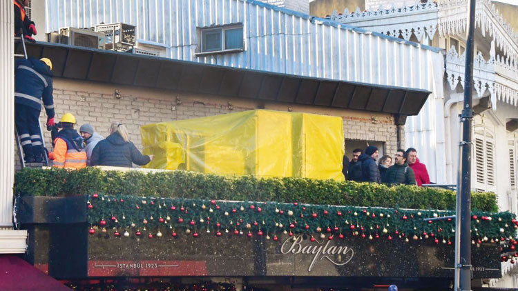 Baylan Pastanesi&rsquo;nin Ka&ccedil;ak Yapıları Yıkıldı