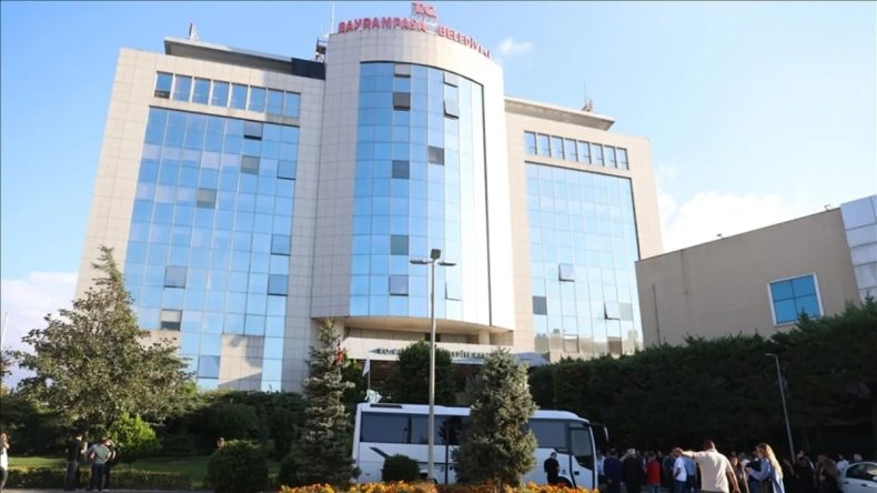 Bayrampaşa'daki Yolsuzluk Soruşturmasında 8 Ş&uuml;pheli Tutuklandı