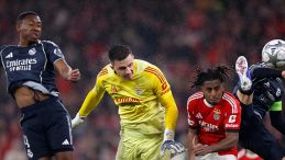 Benfica'nın Şampiyonlar Ligi'nde Turu Kalecinin Gol&uuml;yle Aldı! Jose Mourinho'nun Tepkisi Şaşırttı