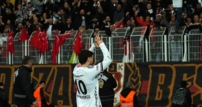 Beşiktaş Taraftarından Yönetim İstifası İstemi