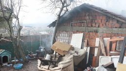 Beykoz'da K&ouml;m&uuml;rl&uuml;kte &Ccedil;ıkan Yangın B&uuml;y&uuml;d&uuml;! Alevler Gecekonduya Sı&ccedil;radı