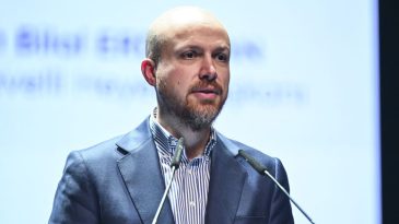 Bilal Erdoğan, 2. T&uuml;rk M&uuml;ziği &Ccedil;ocuk Şarkıları Beste Yarışması &Ouml;d&uuml;l T&ouml;reni'nde konuştu