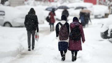 Bir&ccedil;ok İl ve İl&ccedil;ede Kar Nedeniyle Eğitime Ara Verildi