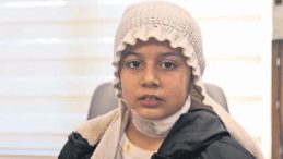 Boğazındaki atkı hayatını kurtardı