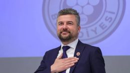 Buca&rsquo;da Tartışmalar Devam Ediyor: CHP Teşkilatı Maaşa Bağlandı!