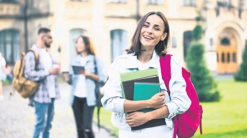Burs ve Kredi Miktarları Öğrencilerin Yüzünü Güldürdü