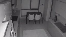 Bursa'da Şaşırtan Olay: Tavan Aniden D&uuml;şt&uuml;!