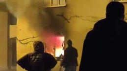 Bursa&rsquo;da 2 Katlı Evde Yangın! Alevler Kontrol Altına Alındı