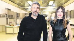 &Ccedil;ığır A&ccedil;an &Ccedil;alışma: Yemeklerin Tadı Tabaklarda Gizli