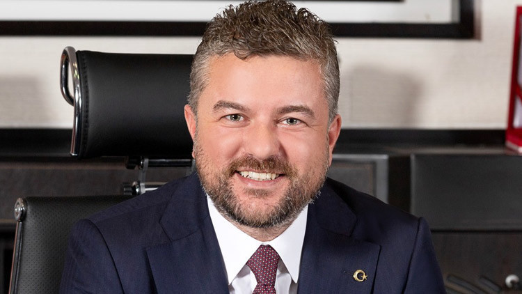 İş&ccedil;ilerin Maaş Eylemi Sırasında Tatile Gitmesi Eleştirilen Buca Belediye Başkanı Duman'dan A&ccedil;ıklama