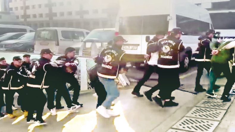 Çocuğu Çocuğa Öldürttüler