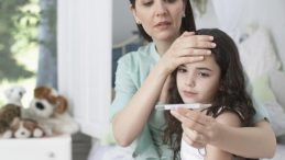 &Ccedil;ocuğunuzun Ateşini D&uuml;ş&uuml;r&uuml;rken Dikkat Edin! Yanlış Bilinenler