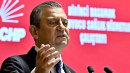 CHP Genel Başkanı &Ouml;zel, gazetecilerin sorularını yanıtladı