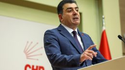 CHP'li Emre: İran'da Dış M&uuml;dahalenin Karşısındayız