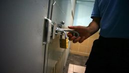 COVID'den 37 Bin Mahkum Tahliye Edildi