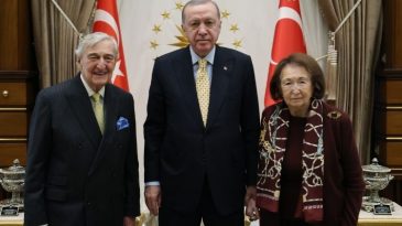 Cumhurbaşkanı Erdoğan, İş D&uuml;nyasının &Ouml;nemli İsimleri Ko&ccedil; ve Arsel ile Bir Araya Geldi