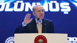 Daha Gidecek Uzun Bir Yol Var