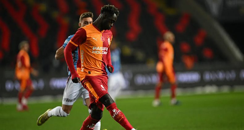 Davinson Sanchez, Galatasaray ile 100. Ma&ccedil;ına &Ccedil;ıkıyor!