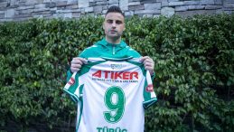 Deniz T&uuml;r&uuml;&ccedil;, Konyaspor ile Anlaşma Sağladı!