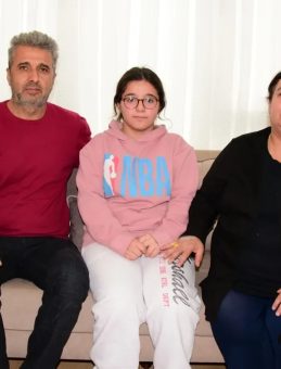 Depremde Adıyaman&rsquo;a gelen Rus Doktor Yanna Vlasova, yardım zinciriyle g&ouml;n&uuml;lleri fethetti