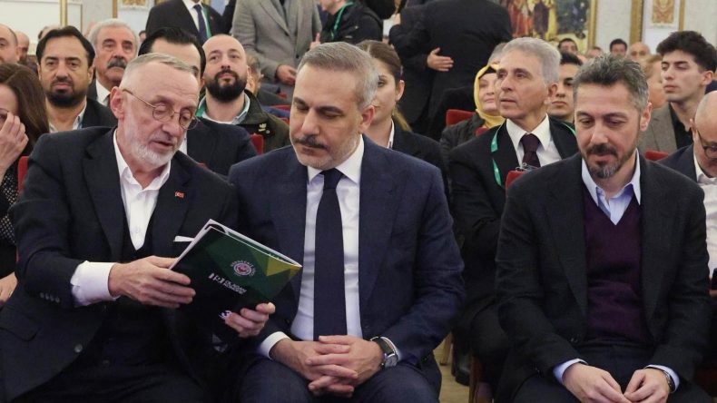 Dışişleri Bakanı Hakan Fidan, Karadeniz Vakfı 19. Olağan Kongresi'ne Katıldı