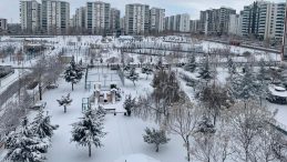 Doğu'da Kar Esareti: B&ouml;lge Beyaza B&uuml;r&uuml;nd&uuml;