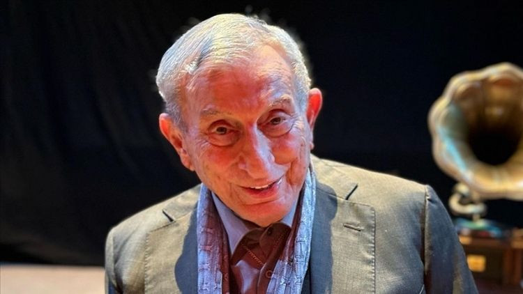 Dormen&rsquo;in Vefatı Sanat D&uuml;nyasını Yasa Boğdu: Bunu da Yenecek Diye Umut Ediyordum